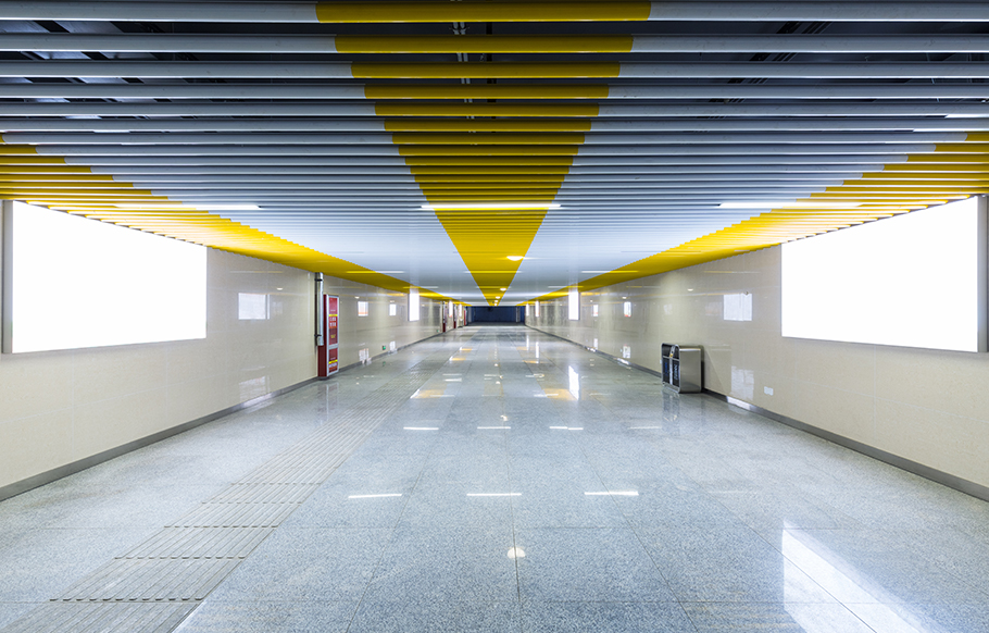 혁신적인 설치 구조로 통합 천장 설치 효율성이 크게 향상됩니다.