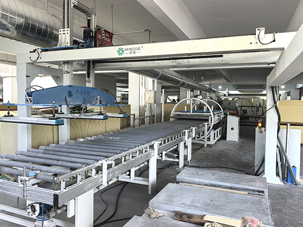 Zhejiang QianDuoMu 지능형 장식 유한 회사